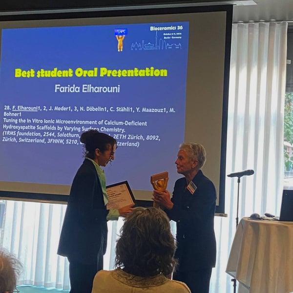 Best Podium presentation_Bioceramics36_1429x1429