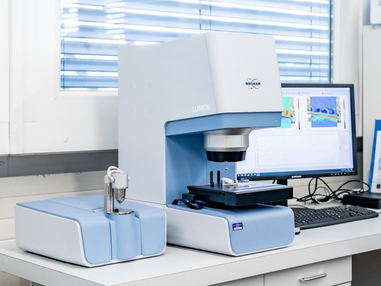 Bruker FTIR Mikroskop LUMOS